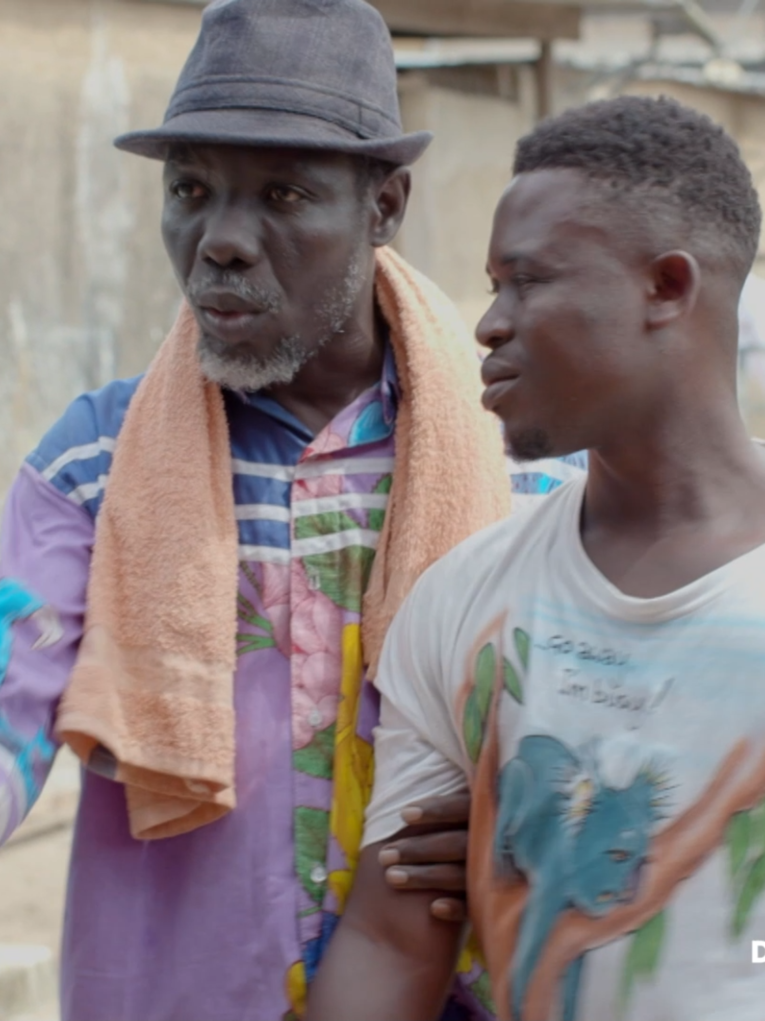 Fousseni n'est plus prêt pour son petit frère Kader.😫😫😩 Voici le vieux qui vient annoncer l'arrivée d'une autre femme.🤦🏾‍♂️ 🛑 Retrouvez ICI C’BABI du lundi au vendredi à 21h30 sur NCI. #çasepasseici #NCI