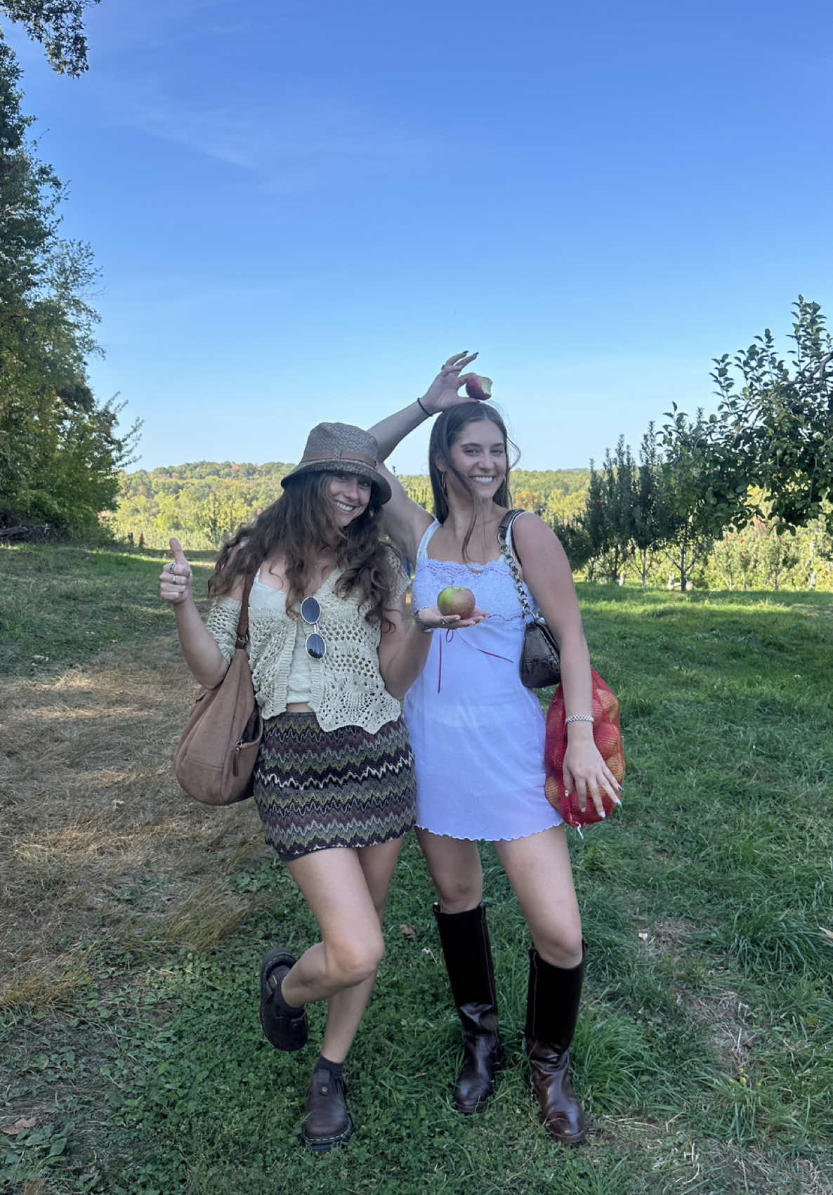 Someone needs to study the relationship between apple picking and the unemployment rate of doctors… I’m concerned.  #saturdayscurry #nyc #newyorkcity #nycfall #newyorkcityfall #upstateny #upstate #upstatenewyork #newyork #applepicking #harvest #fall #foliage 
