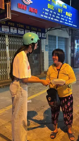 Chúc mọi người một mùa trung thu ấm áp và đoàn viên ạ 💖🫂 @Võ Hiếu Nghĩa  #hatruclinh #hoahauvietnam #trungthu #hoangthanhmedia #hoangthanhmedia 