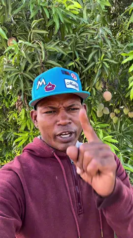 El hombre es infiel por naturaleza la mujer por amor 🤣😅