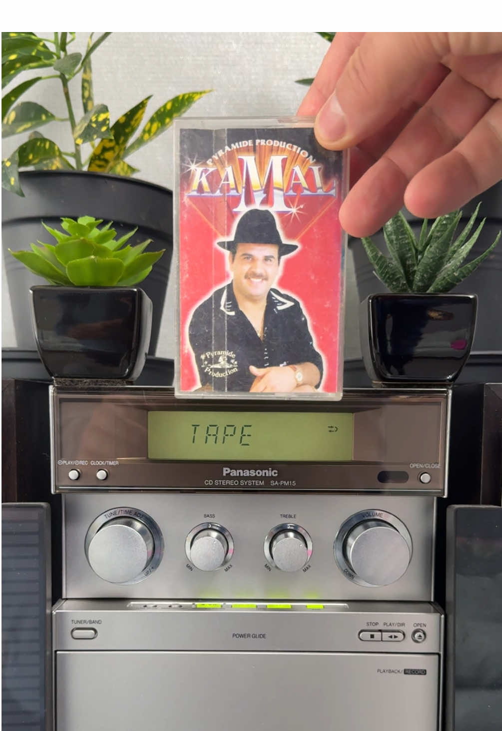 ABONNE-TOI - SUBSCRIBE ✅ Un petit clic pour toi, un grand pas pour ma chaîne 🙏🏻 ! #retromaghrebsounds #cassette #chaabi #fyp #raï 