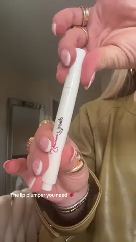 @SupremePlump #lipplump #supremeplump 