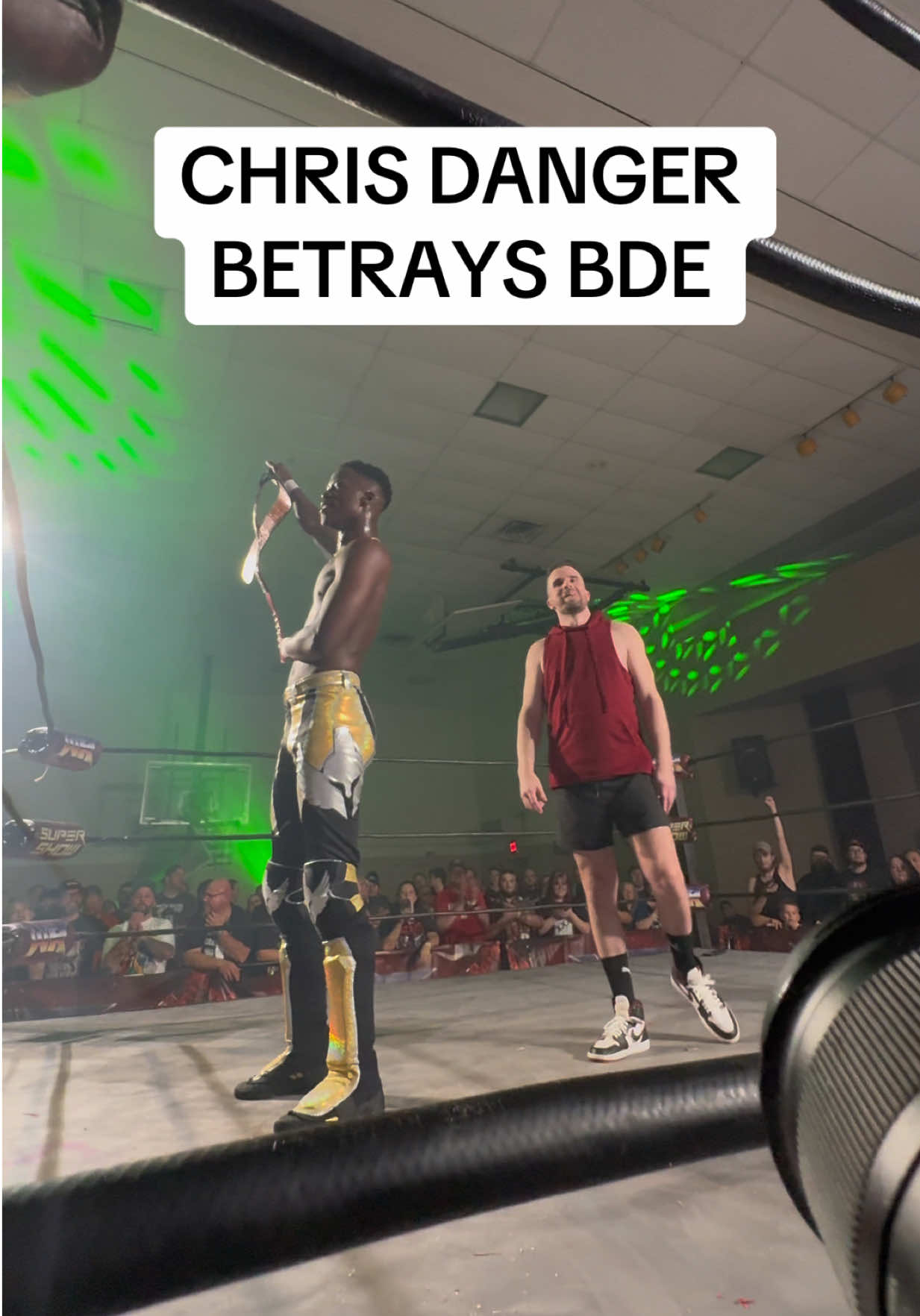 @Wrestling REVOLVER @Chris Denker 