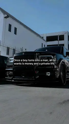 Comment to stay on this fyp.🧠💸 #motivation #success #luxury #rich #money 