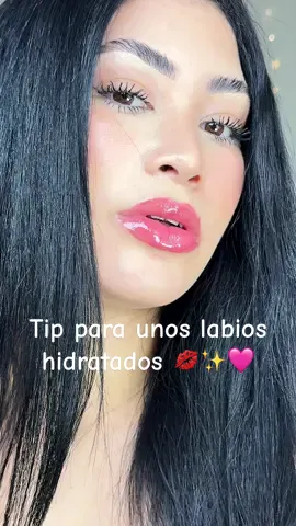 Este labial me hidrata súper bien mis labios chicas ✨. Ya lo han probado?😍 @fwee #fwee #fwee1Mchallenge #koreanmakeup #coreanmakeup #gloss 