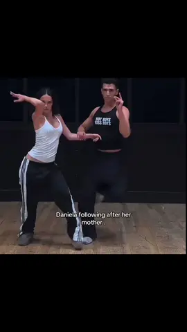 Did you guys like the transition 😉 #LanguageLearning #Fyp #goviral #foryou #blowthisup #xbyzca #Foryoupage #putmeontheforyoupage #katseye #danielaavanzini #annalorente #ballroom #ballroomdance #dance #talent #1985trend #1985 #mydad1985 #blowthisupforme @daniela avanzini 