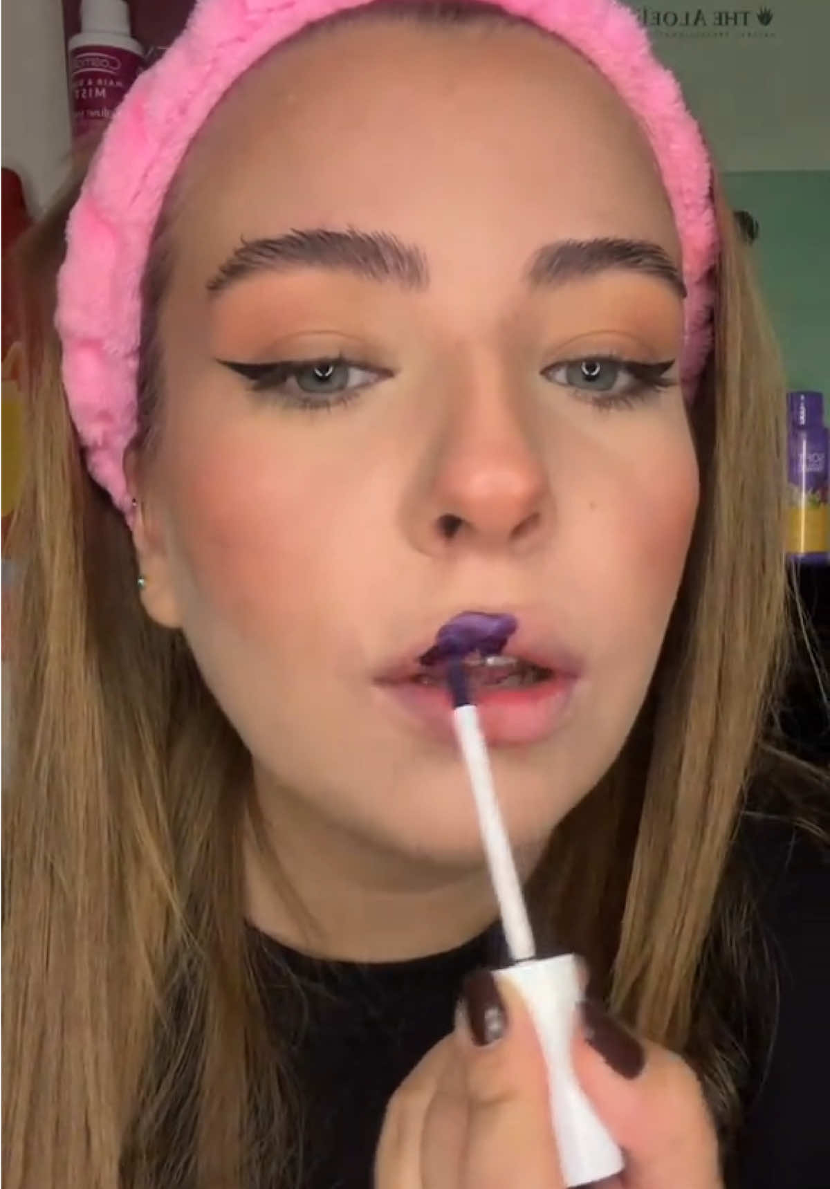 لون ثابت… وأناقة تدوم 💋 Lip Stain Masque من Trop يمنح شفاهك لون طبيعي يدوم لساعات بدون تلطيخ أو جفاف ✨ ضعيه، انتظري دقائق، وودّعي أحمر الشفاه التقليدي للأبد 💖 #TropCosmetics #جمال_يدوم