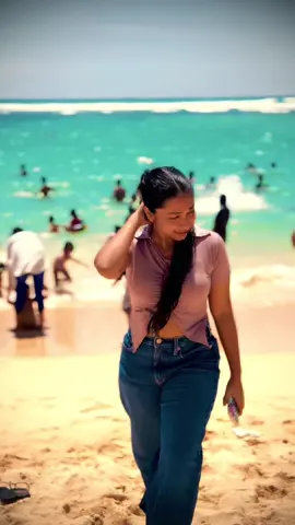 සාගරේ තරම් ආදරේ අරන් සරා සිහිනයේ නැවතිලා.. පිරූ මතකයෙන් සිනා මල් හොයන් පැතු සේ මා සිතුම් පූදලා..🩵🥹