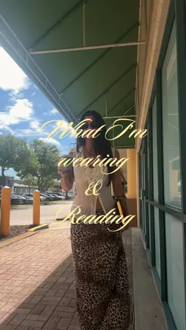 A Florida fall #autumn #BookTok #outfit #OOTD 