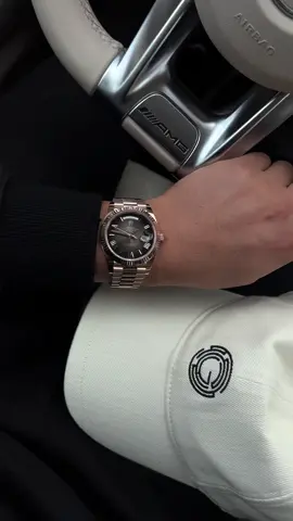 Day date Slats Ombre’ Dial Rose Gold , ref: 228235 , 2025 Complete Set available ready for shipping. #viral #watch #228235 #rolex #classic 