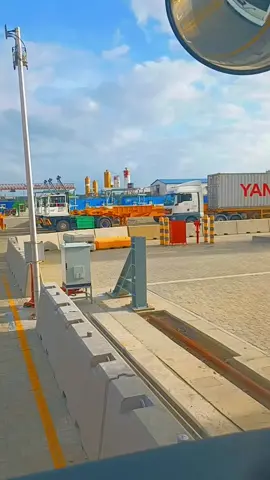 අයින් වෙය. ඩො අයින් වෙය. බේක් නෑ අයින් වෙය. නැත්තම් දුවප. 🤭#yashiya_prime_mover_hub_ #සද්දන්ත_කුලේ_අපි❤️❤️❤️🇱🇰🇱🇰🇱🇰🇱🇰🇱🇰❤❤❤❤ #prime_movers_lovers_❤sri_lanka❤ #1millionaudition #viralvideo 