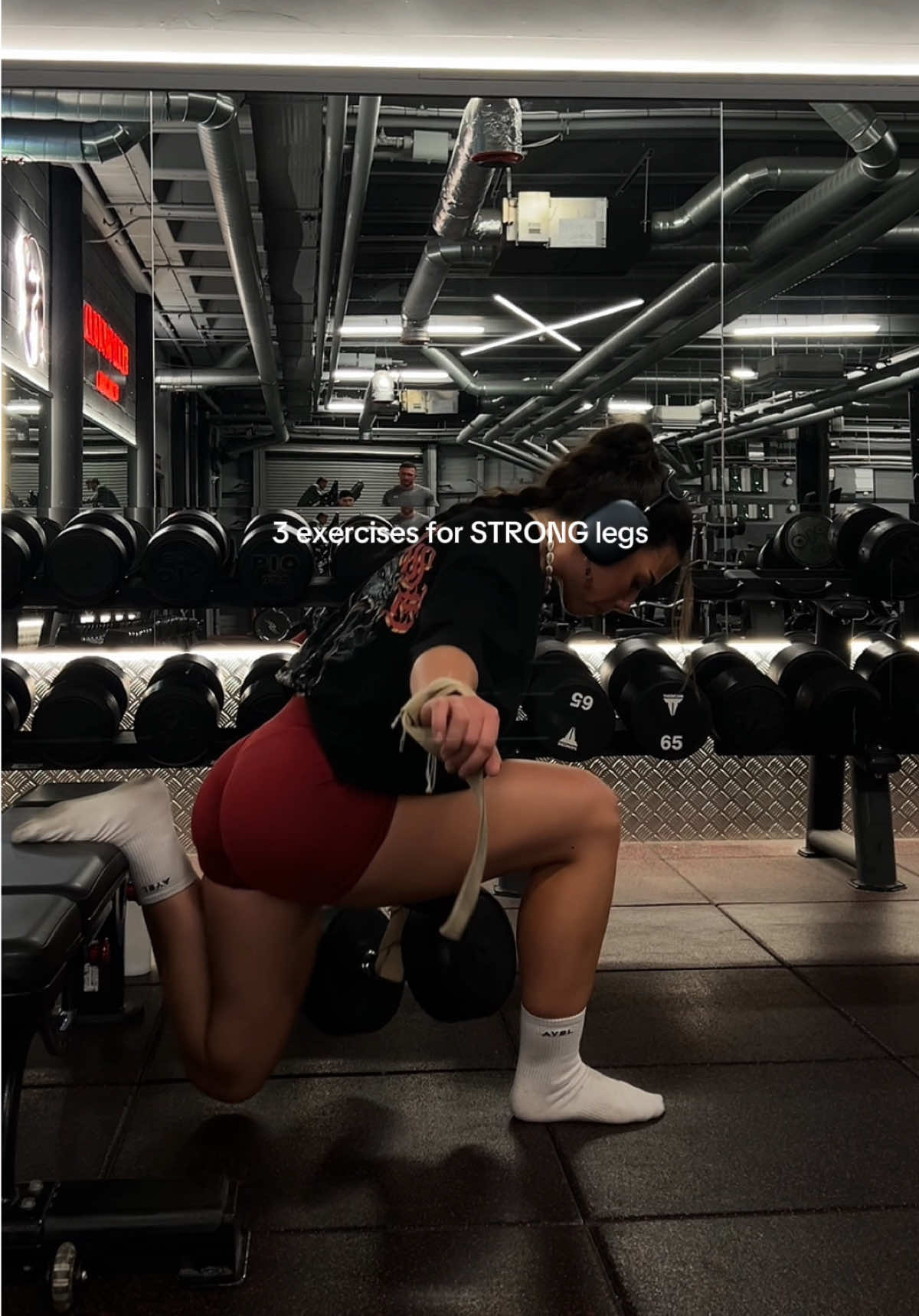 3 exercises for STRONG legs 🫡 wearing @VQ FIT code “TREADWELL” #gym #gymmotivation #legday #legworkouts #quadworkouts 