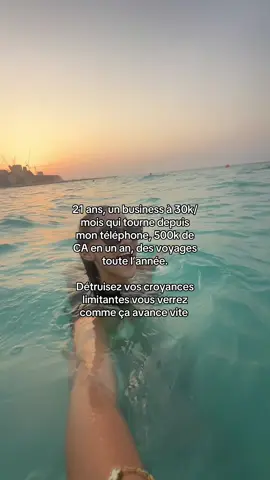 (Ptdr je me prend une vague dans la gueule à la fin)