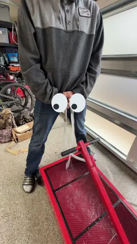 Such a life saver  #oildrainpan #electricoildrainpan #mechanic #vehicle #LifeHack