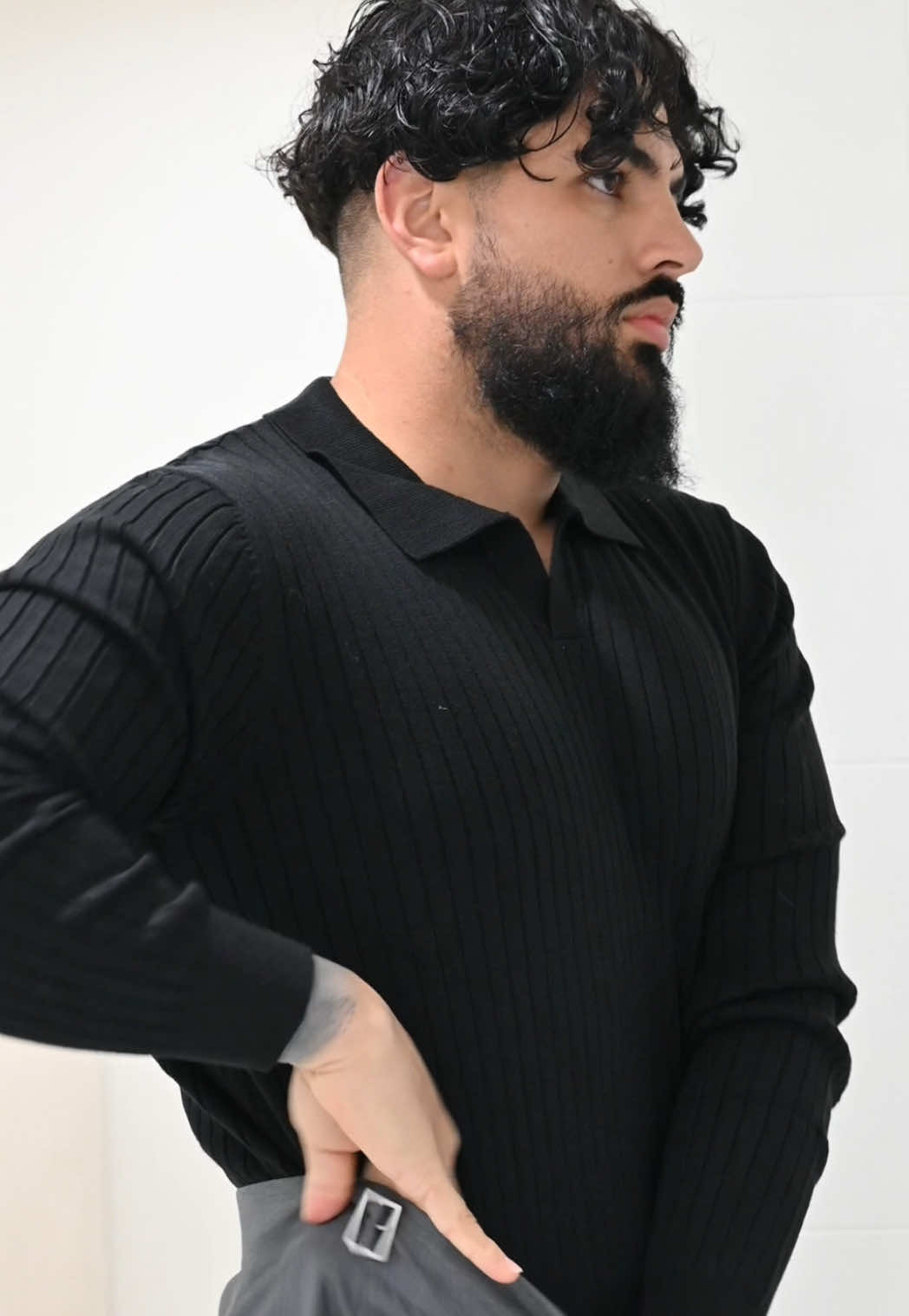 Rutina de aseo para hombres + outfit casual con polo manga larga + peinado  #mensgrooming #outfit #outfitinspo #menshairstyle #oralcare 