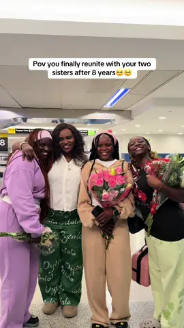 Guysss🥹🥹🥹my sisters are here😭😭😭😭😭😭😭😭