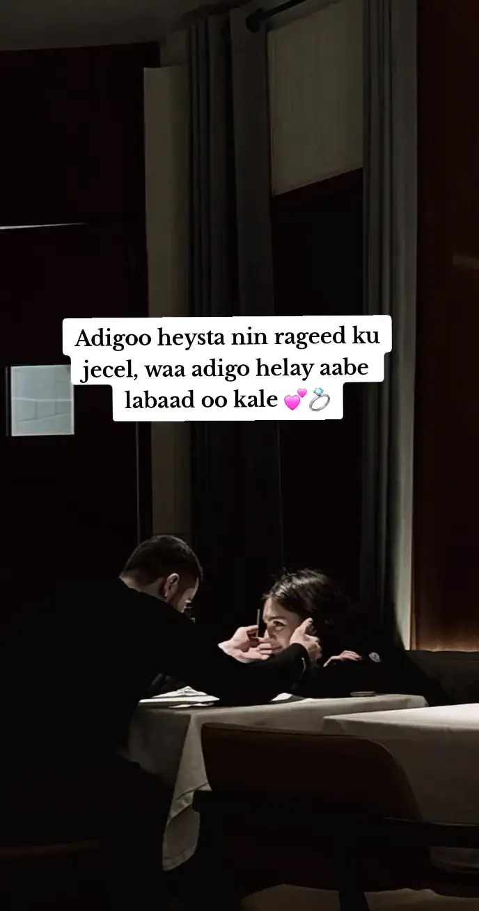Isaga ma ahan nin kaliya, waa ruux iga dhigay inaan aamino. Markaan aamuso, wuxuu fahmaa sababta. Markaan daalo, dhiiragelintiisa ayaa iga dhigi karta mid kalsooni leh. Wuxuu i baray in jacaylka dhabta ah uusan noqon hadal badan, ee uu yahay fahan, dulqaad, iyo daryeel aan shuruud lahayn. Markuu ila hadlayo, codkiisa nabad baan ka helaa. Markuu iga fog yahayna, ducadiisa ayaan dareemaa. Wuxuu i tusay in kalgacalka ninku uusan ahayn kaliya hadiyad iyo ballan, ee uu yahay garab dhab ah oo lagu nasto. Jacaylkiisu waa mid aamusan, lkn xoog leh. Wuu iga qosliyaa, wuu ila kaftama , wuuna ila taliya , wuxuuna iga dhigay qof og iney u qalanto  in la jeclaado waliba  si nadiif ah. Haa, waa nin,lkn aniga iigama ahan kaliya nin, waa aabeheyga  labaad, mid qalbigeyga kor u qaaday, oo ii noqday hoy aan ku nasto iyo wax walbo. Qofka sidaan kuu fahma, ma buuxin karo booska aabe, lkn  wuu daweeyaa meelaha uu noloshu dhaawacday.  #follwme👈 #foryoupage❤️❤️ #Love you all 😍 #mentionyourlove❤️💍 