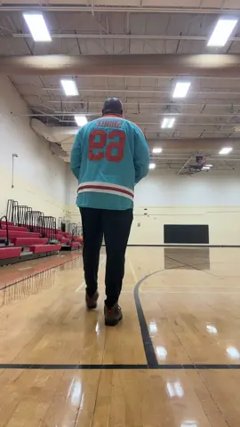Check out this hockey jersey that I got from the Tiktok Shop. Let me know what y’all think about it. What you wearing is it drip or not?
