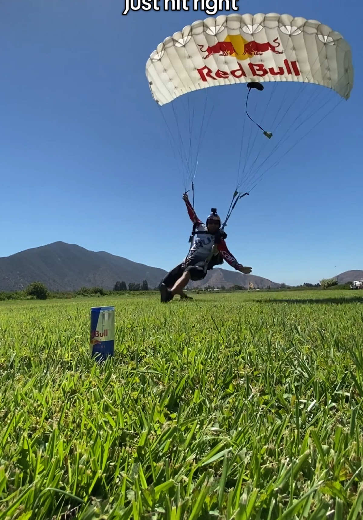 comin’ in hot, every time 🔥🪂 #paragliding #skydiving #extremesports #redbull #givesyouwiiings 