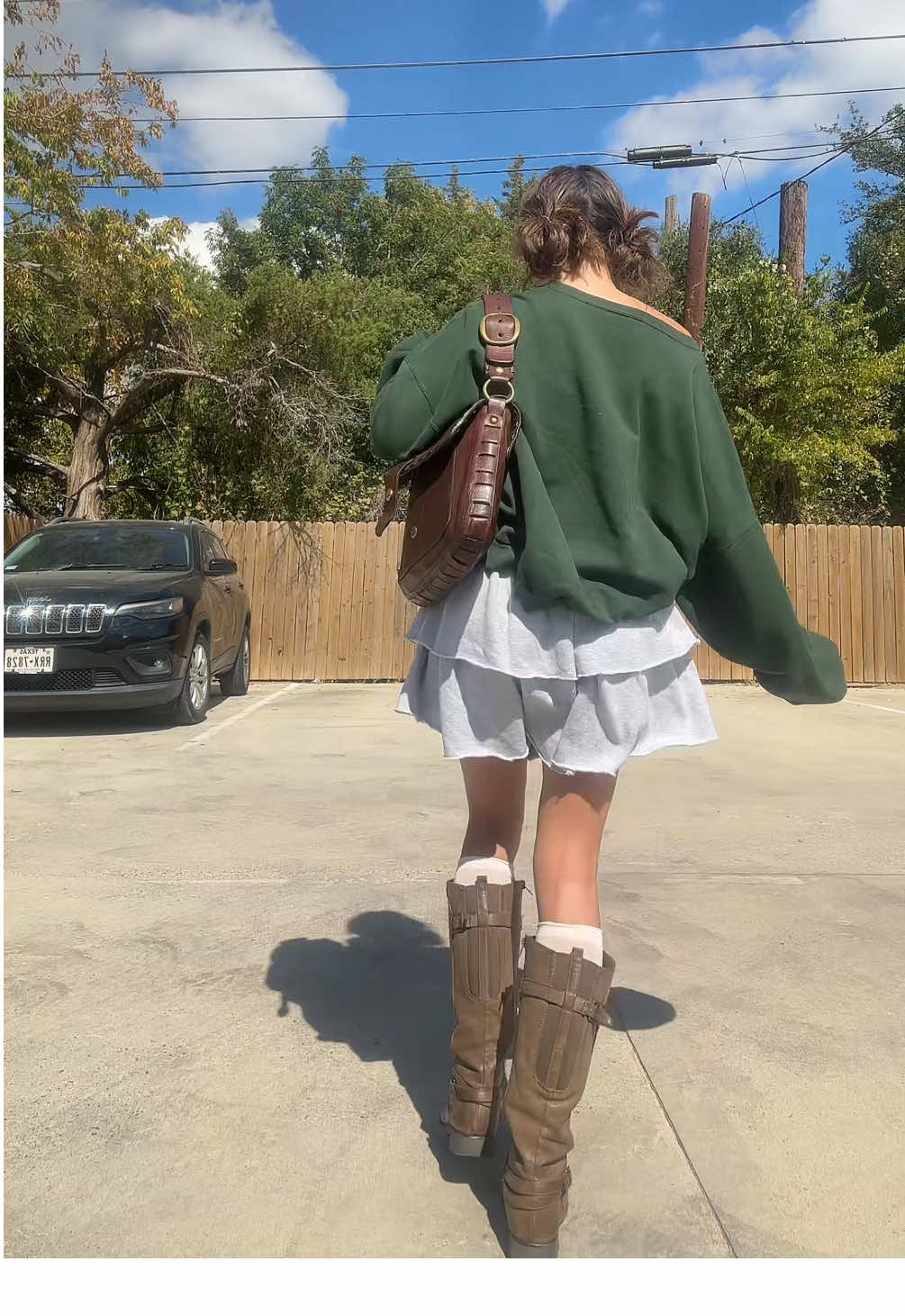 Already overheating fr #outfitinspo #fitcheck #autumn #falloutfits #fyp 