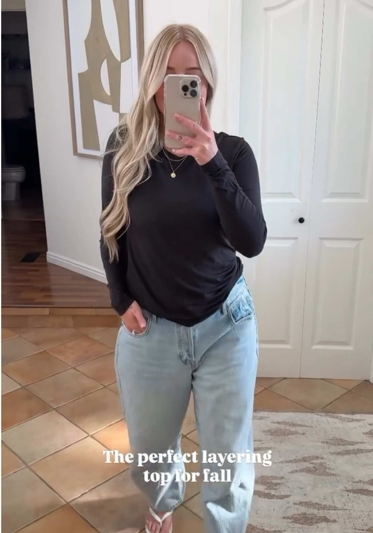 The layering top your wardrobe needs #layeringtop #canadianboutique #falayers 
