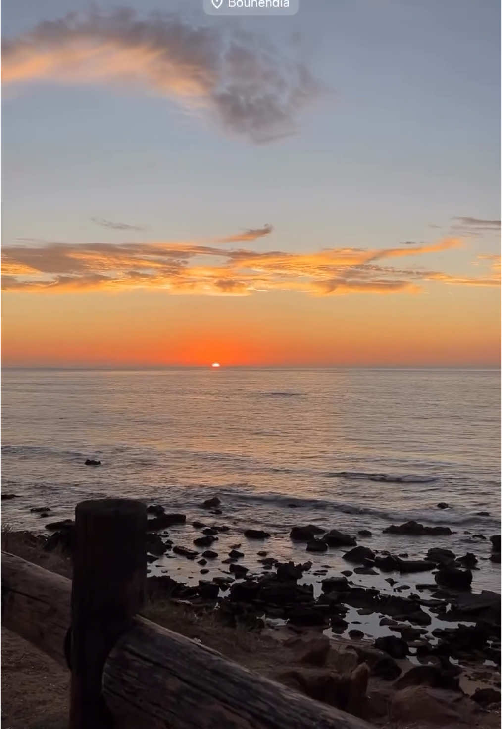 Beautiful view☀️🫠  #sunset #tanger #tangier #morocco #sun #bouhndiya #achakar #capspartel  