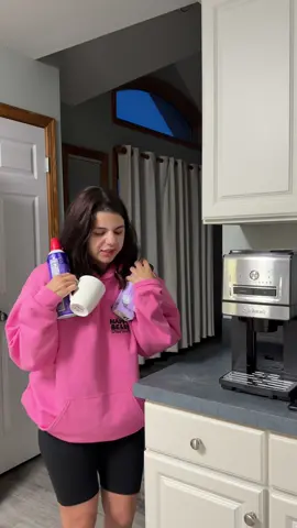 Mommas this video is FOR YOU!! ☕️ #ad The  @Cuisinart Custom Grind & Brew™ Single-Cup Coffee Maker is one of the best coffee machines!!! Click link in my bio to get your hands on one! 🤭 #Cuisinart #AWorkOfCuisinart #CuisinartCoffee #IcedCoffee 