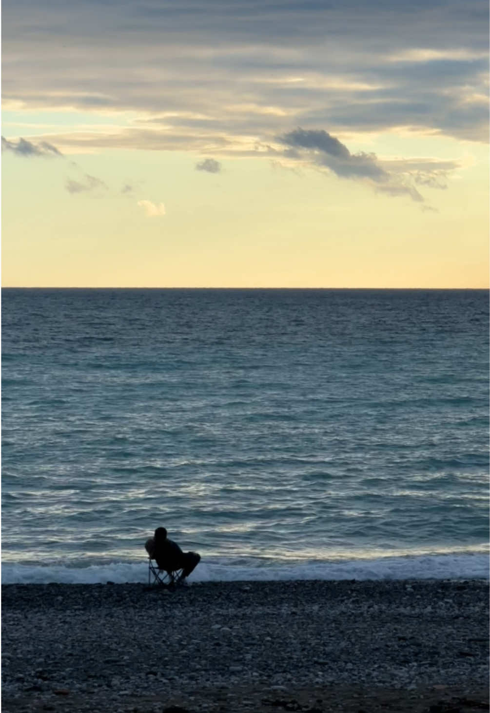 Кажется, он понял жизнь 🌊