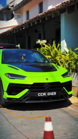 Keep Calm 🥵🖤💚  #lamborghini #urus #srilanka  #Sola #Jay💍 @#SriLankaCarSpotters 