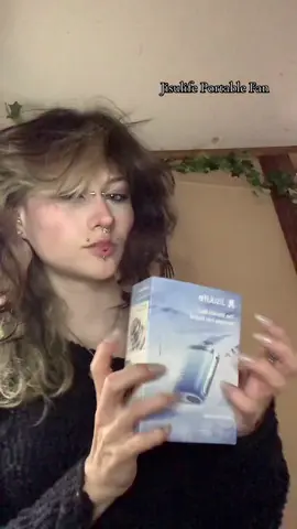 This is in my top 3 of favorite fans #jitsulife #portablefan #fan 