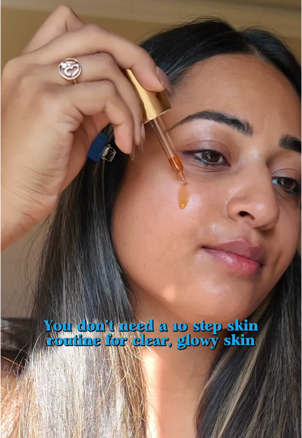 You dont need a 10 step routine daily sis 💙 when I have the time i’ll show my love extra skin but on the daily when im rushing around i love me a simple routine 🧖🏽‍♀️ #skincare #skintreatment #nofilter #nomakeup #skincareproducts #nyc @Ranavat @Kiehl's Since 1851 @aavrani 