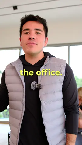 Kolin tries to guess what time each Amalfi employee leaves the office. #FlyAmalfi #PrivateJet #Travel #AmalfiJetsApp