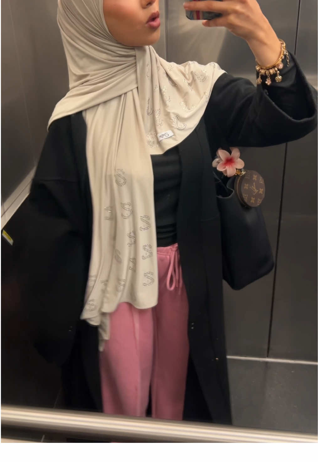 pink and beige elite combo 🪷 #fitcheck #unifit #modestfit 