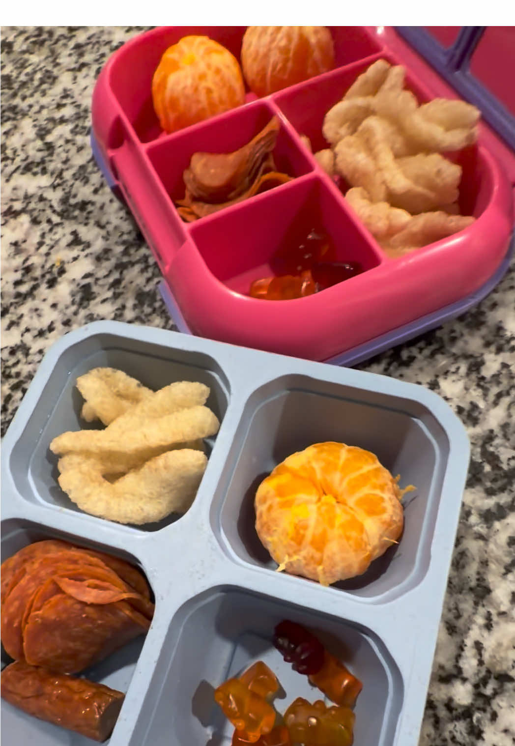 I feel like I always run out of lunchbox/snack box ideas for my kids for school but they’re picky and I’m just tryna make sure they get full. 🤪😅 #lunchboxideas #snackbox #kidslunchideas 