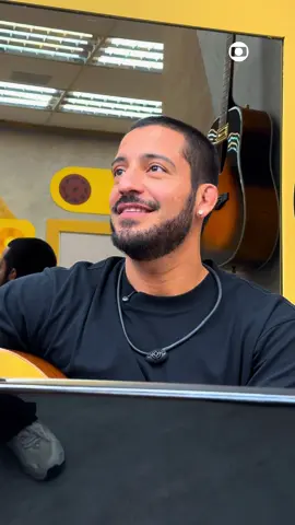 O Juceir Jr me contou como se prepara para subir ao palco. Ansiedade batendo para a Grande Final 💫 Se você é #TimeJuceirJr, use a hashtag aqui nos comentários e divulgue pra todo mundo! #EstrelaDaCasa Hoje, depois da morte de Odete Roitman, você descobre quem é o Grande Vencedor da temporada! #TVGlobo 