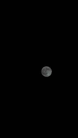 تصويري للقمرا 🩵 #قمرا #قمر #تصوير #القمر #ليلة_قمرا 🫡