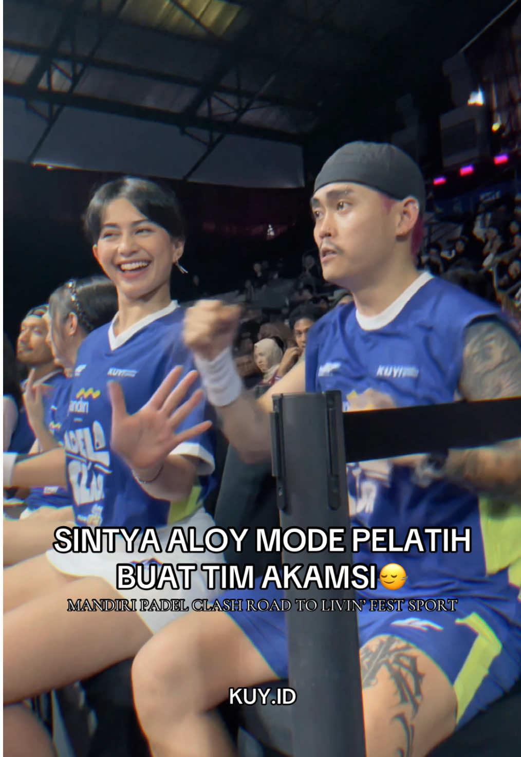 Aloy tolong komunikasinya aloyyy, gimana mau menang kalau belum kenalll🙂‍↕️ #MandiriPadelClash #MediaClashKuy #RoadToLivinFestSport #LivinFest #HUTMandiriSemuaHappy 