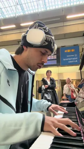 Woke up in Japan - OUT NOW #studioghibli #publicpiano #friqtao 