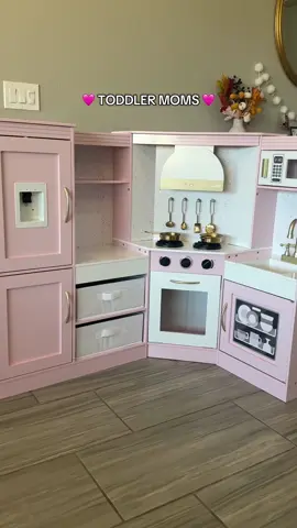 Bestie, this pink kitchen is honestly one of the top trending toys for kids right now 😍 It’s not just cute—it’s a total kids activity win that keeps them busy for hours while they play chef, organize, and create their own little world. Plus it doubles as one of those early development & activity toys that helps with creativity and life skills 👏 Honestly one of my favorite children early education toys because it’s adorable, educational, and the perfect playroom upgrade 🙌 #tiktokshopcreatorpicks #toddlermom #toddlergifts #playkitchen @Best Choice Products, Inc. 