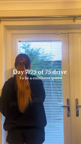 A huge Sunday slay for day 7/75! Easy pace 9k run in the morning and a gorge Sunday roast at my mums!  #lockedin #fyp #75softchallenge #Vlog #gym 