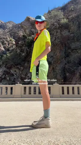 perfect hiking weather this time of year 🥾⭐️ @Arc’teryx @PEAK PERFORMANCE @Crap Eyewear #gorpcore #hikingoutfit #outfitinspo #hikestyle #outfitinspo 