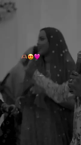 iga ilaali nabarada🤍🥲#cupcut #chipriil🤴🏽🤍 #jabrow🎧❤️ #somalilyrics🌺😕💎 #jìbreil🤴🏽💞 