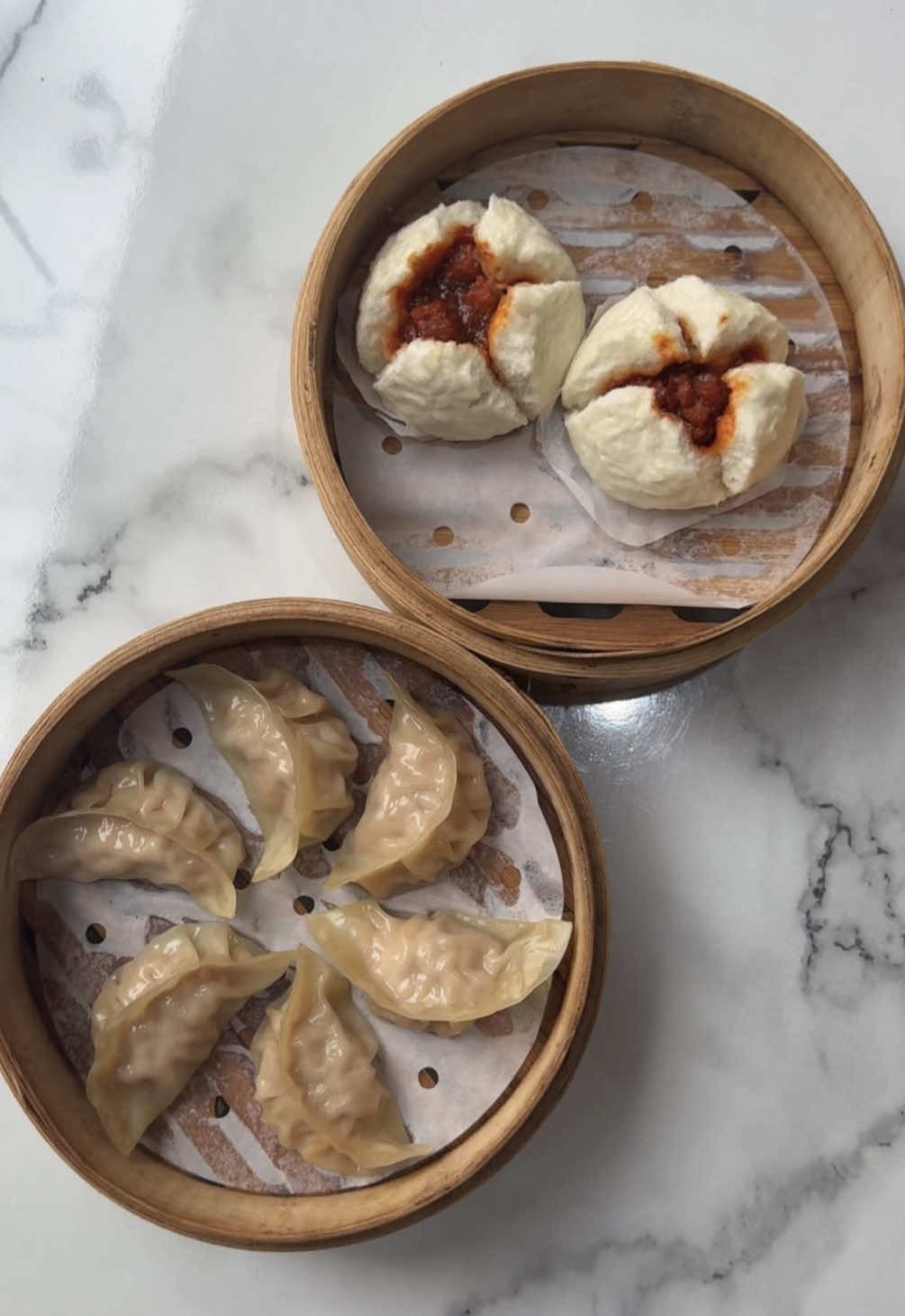 Dumpling Bar 📍Located in San Marino sells delicious homemade dumplings along with other amazing dishes 😋 I highly recommend checking it out 🥟  #dumplings #losanageles #sanmarino #laeats 