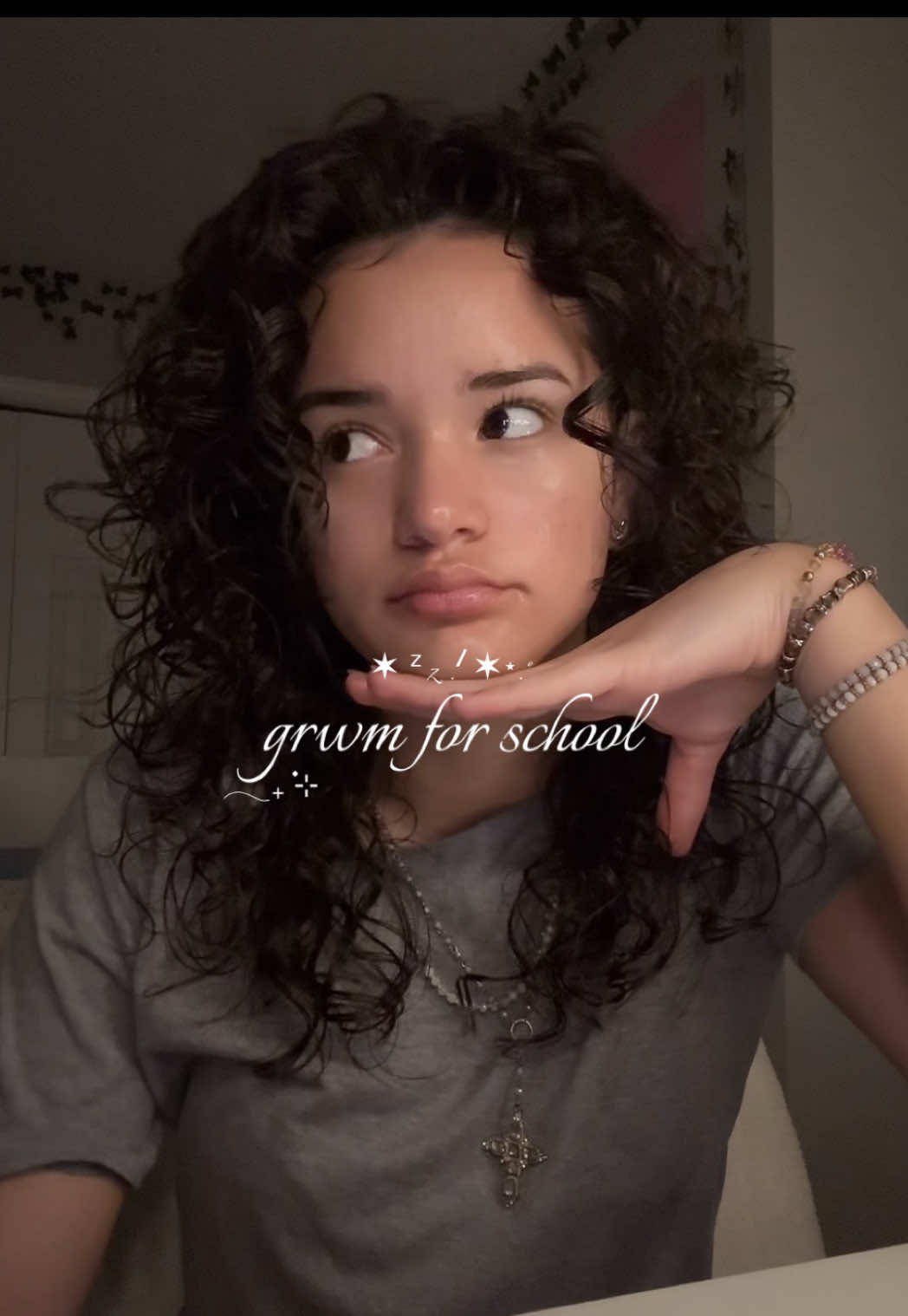 I moved my desk 😛 #foryou #trending #grwm #curls #curlyhair 