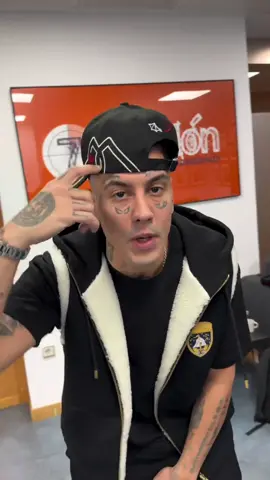 Duki en el hormiguero 🤟🏻 #duki #fyp #dukissj100 #dukiyasupiste 