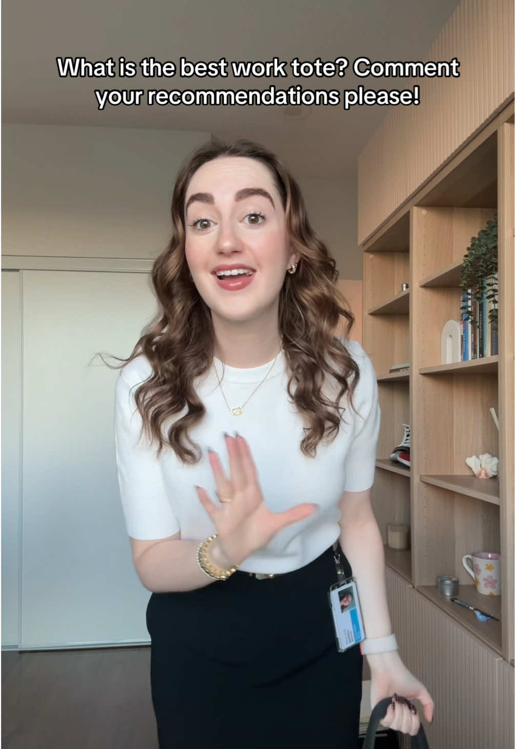 Help a girl out! #worktote #totebag #workoutfit #businesscasual #corporategirlies 