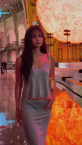 #jennie au défilé #chanel #TikTokFashion #blackpink #tiktokmusic 