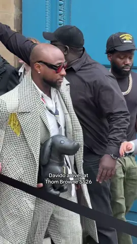 #Davido is one of the guests at Thom Browne Fashion Show in Paris📍 @davido #nigeria #davidoofficial #burnaboy #afrobeats #pfw 