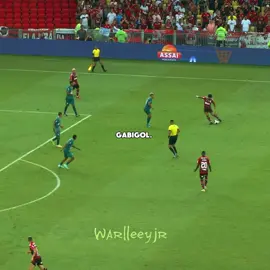 GABI e seus passes GENIAIS 🤩 #gabigol #flamengo #skills #goals #futebolbrasileiro 