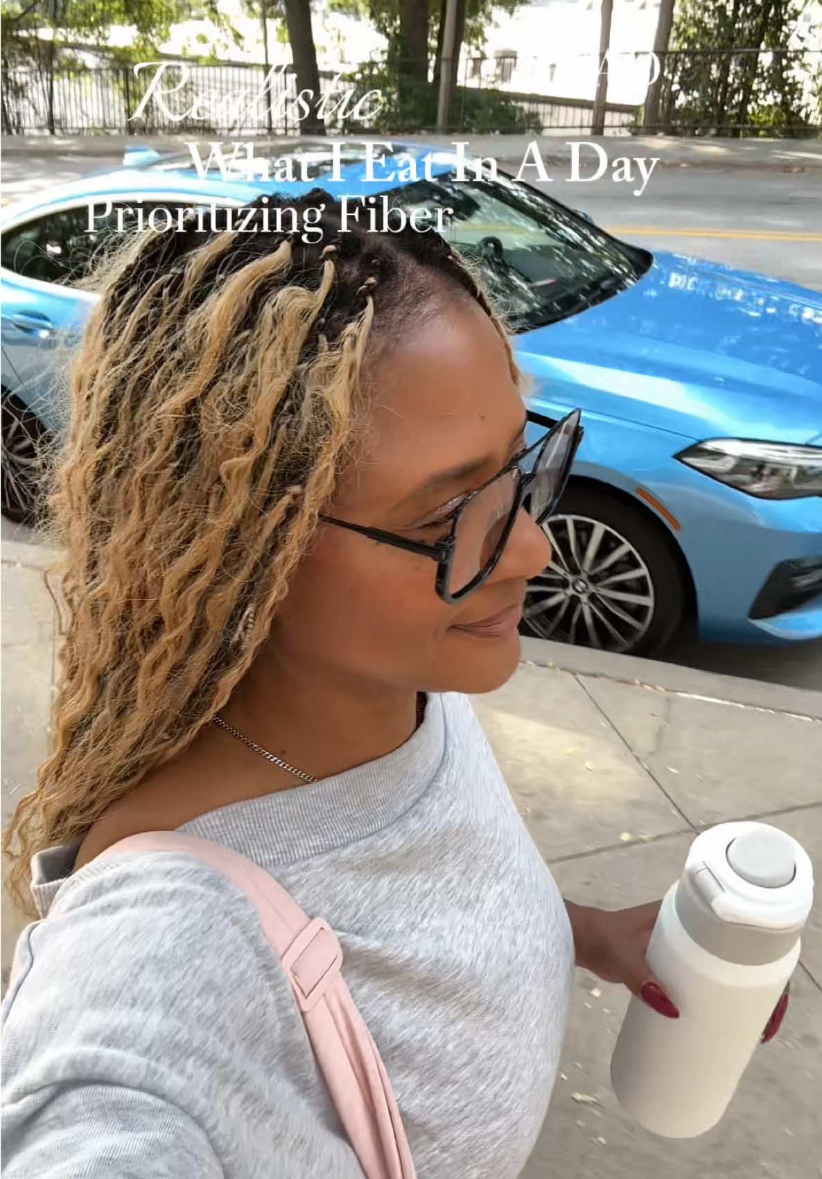 #AD✨WHAT I EAT IN A DAY✨ A realistic what I eat in a day on my health and wellness journey after losing 55 lbs.  Fiber One Oats & Chocolate Chewy Bars keeps me full, on track and meeting my fiber goals without sacrificing taste. #fiberone #wieiadhealthy #healthymealinspo #whatieatinaday @Fiber One 